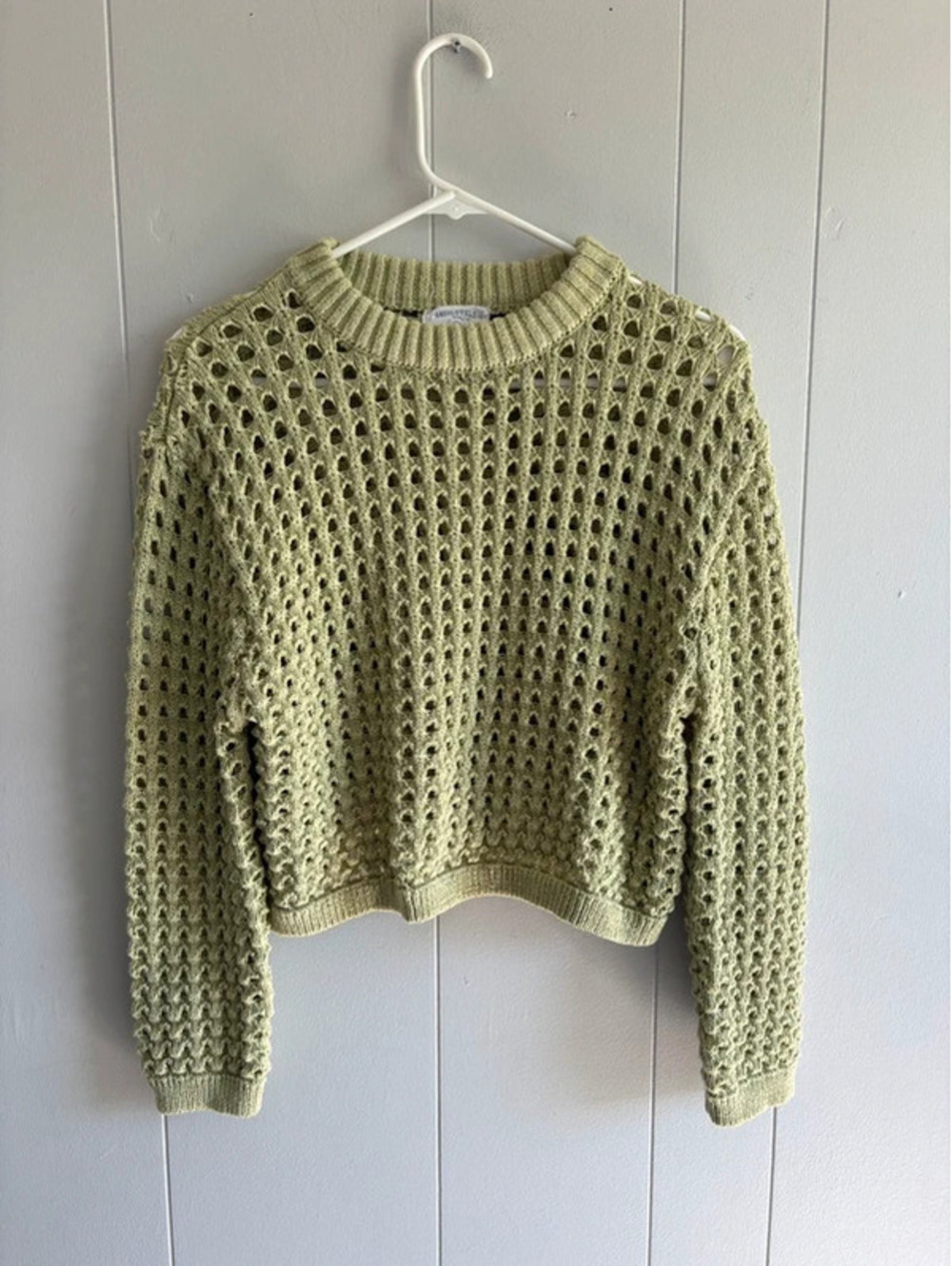 Absolutely Creative Worldwide Womens size M Green Crochet Crop Sweater